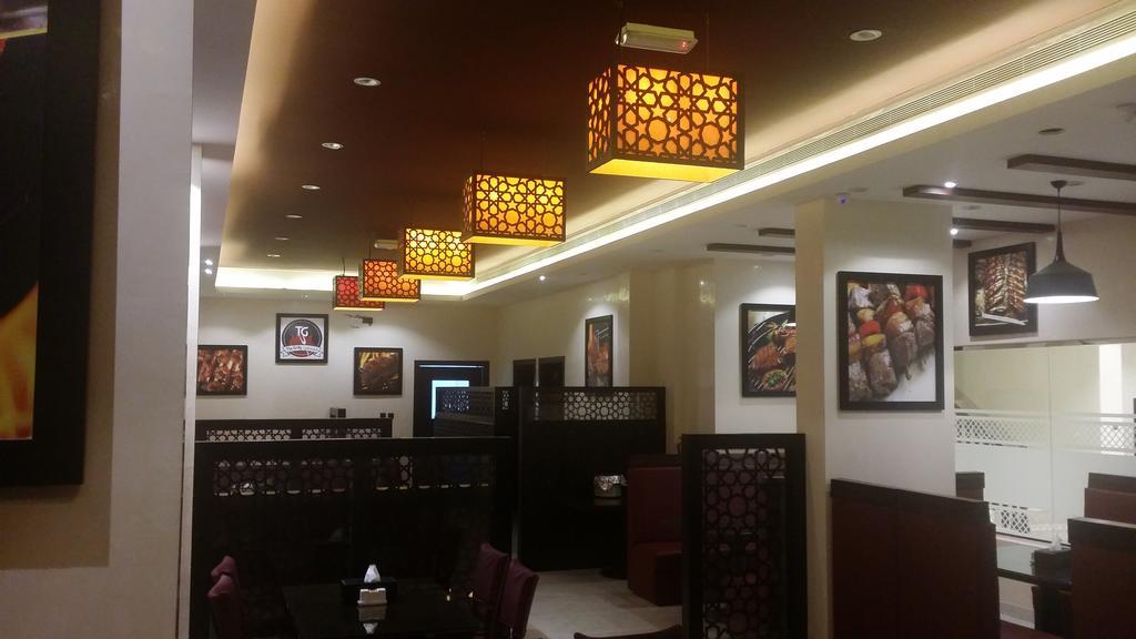 Remas Hotel Suites - Al Khoudh, Seeb, Muscat Luaran gambar