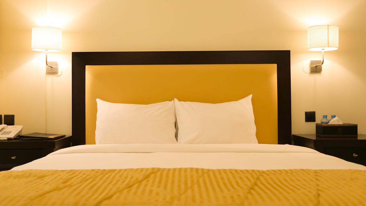 Remas Hotel Suites - Al Khoudh, Seeb, Muscat Luaran gambar