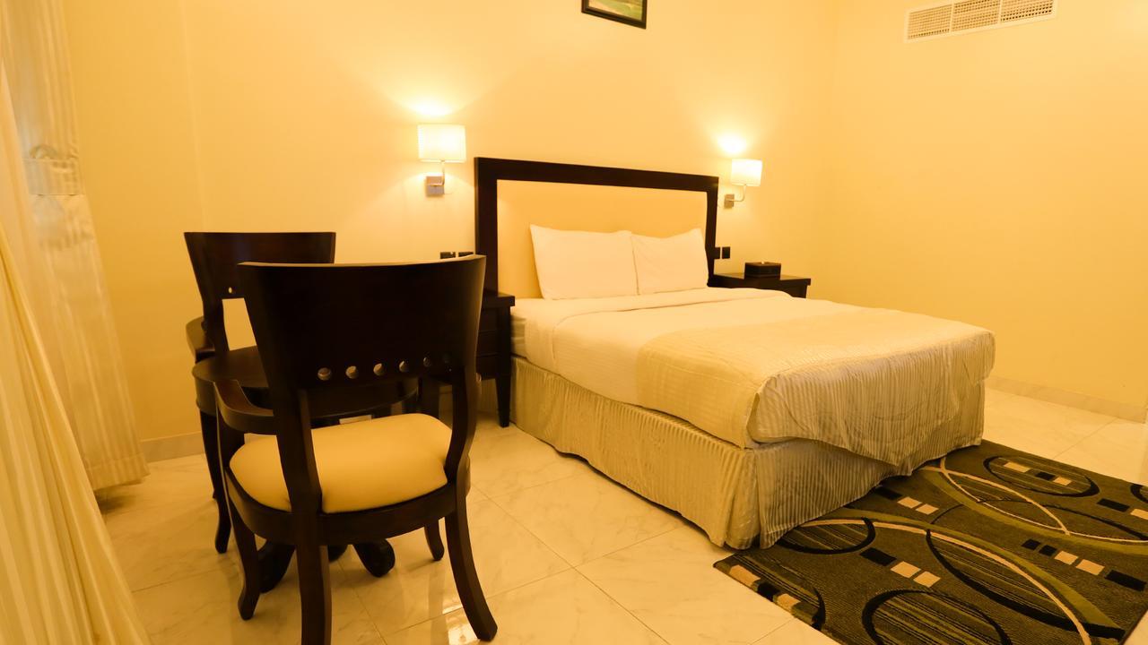 Remas Hotel Suites - Al Khoudh, Seeb, Muscat Luaran gambar