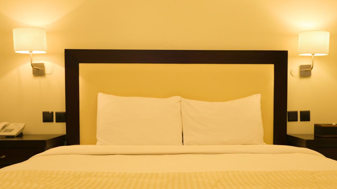 Remas Hotel Suites - Al Khoudh, Seeb, Muscat Luaran gambar